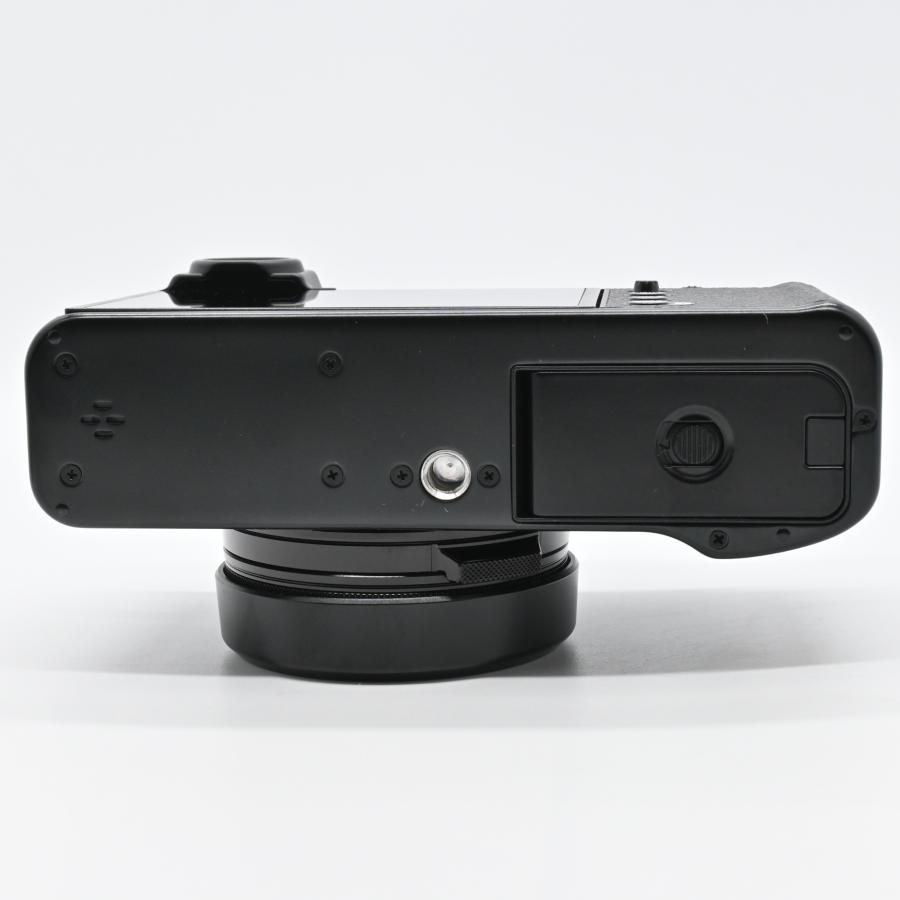 ☆極上品☆FUJIFILM X100VI ブラック ショット数 668回 多言語モデル