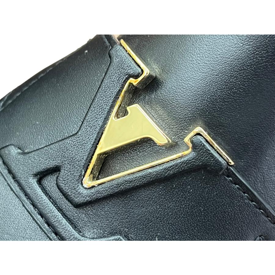 LOUIS VUITTON（ルイ・ヴィトン） 1ACAXR カプリ ローファー