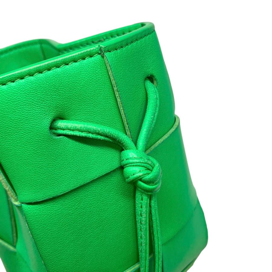 BOTTEGA VENETA（ボッテガ・ヴェネタ） ショルダーバッグ カセット