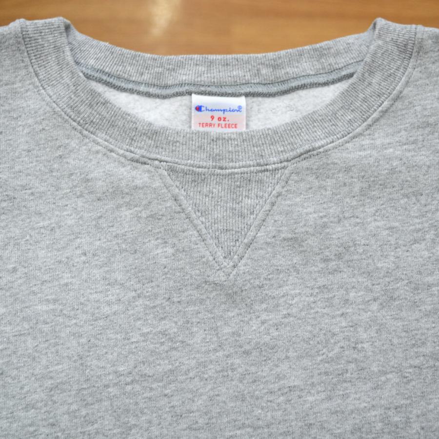 Champion（チャンピオン） 米国製 9oz クルーネックスウェットシャツ