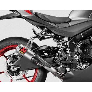 Akrapovic (アクラポヴィッチ) スリップオンマフラー・チタン・GSX