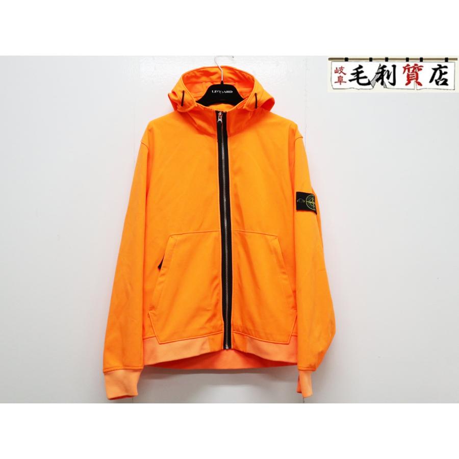 STONE ISLAND（ストーン アイランド） ライトソフトシェル フーデッド