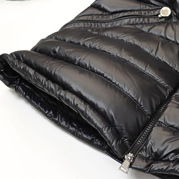 MONCLER（モンクレール） ダウン ダウンジャケット ダウンコート