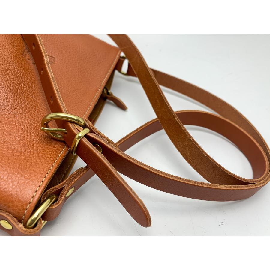 IL BISONTE イルビゾンテ 茶系 ブラウン ヤキヌメ スナップミニ