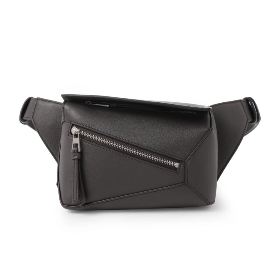 LOEWE（ロエベ） クロスボディバッグ PUZZLE EDGE MINI BUMBAG