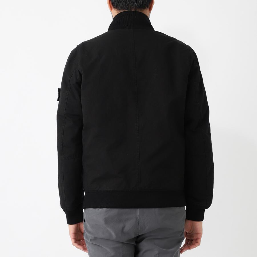 STONE ISLAND（ストーン アイランド） 中綿入り ジップアップ ブルゾン