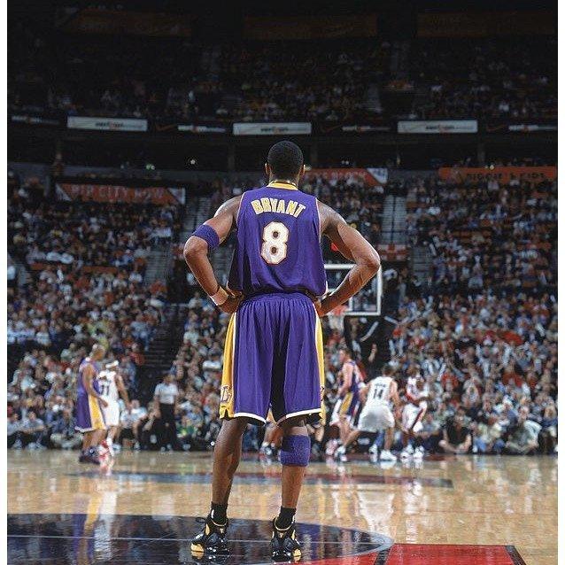 NIKE（ナイキ） NBA #8 レイカーズ コービー ブライアント