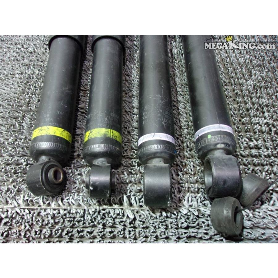 ハイエース 200系 純正 ノーマル ショックアブソーバー 1台分 48511