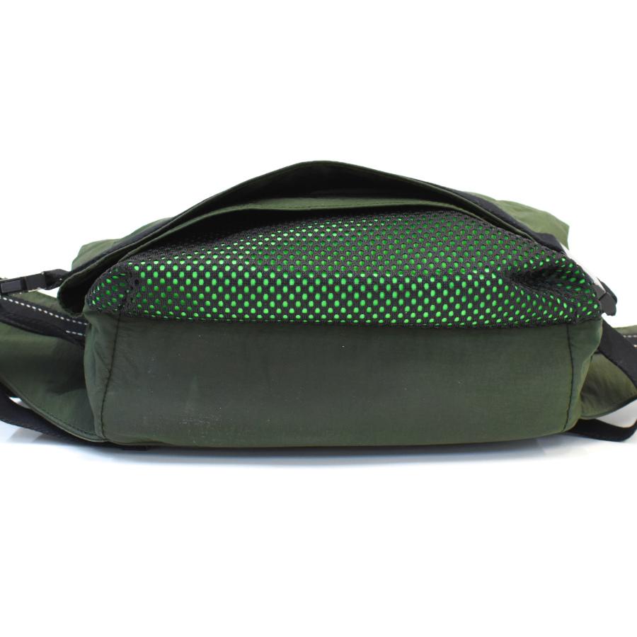 BOTTEGA VENETA（ボッテガ・ヴェネタ） ボディバッグ ウエストポーチ