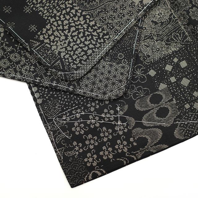 本場大島紬 袷 着物 染大島 正絹 黒地 様々な古典柄 花柄 カジュアル