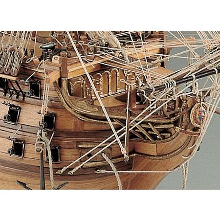 帆船模型キット ビクトリー : 木製模型キットのマイクロクラフト