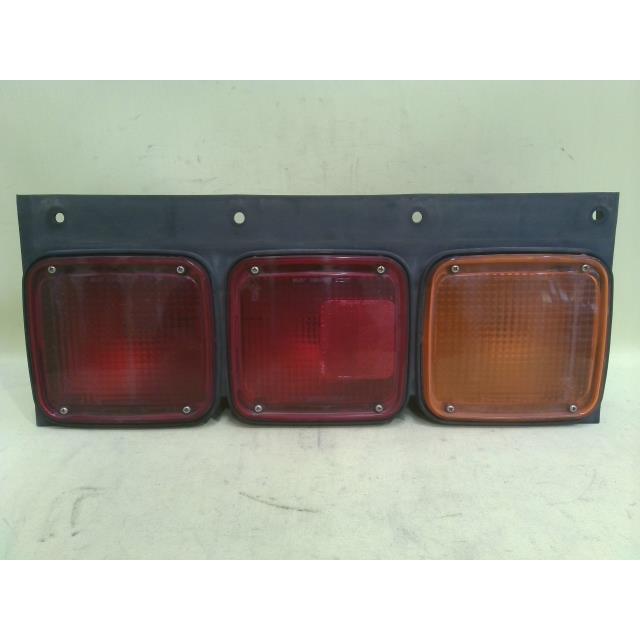 日野大型車 BDG-FW1EXYG 右テールランプ E13CT 222-21854 220-21853