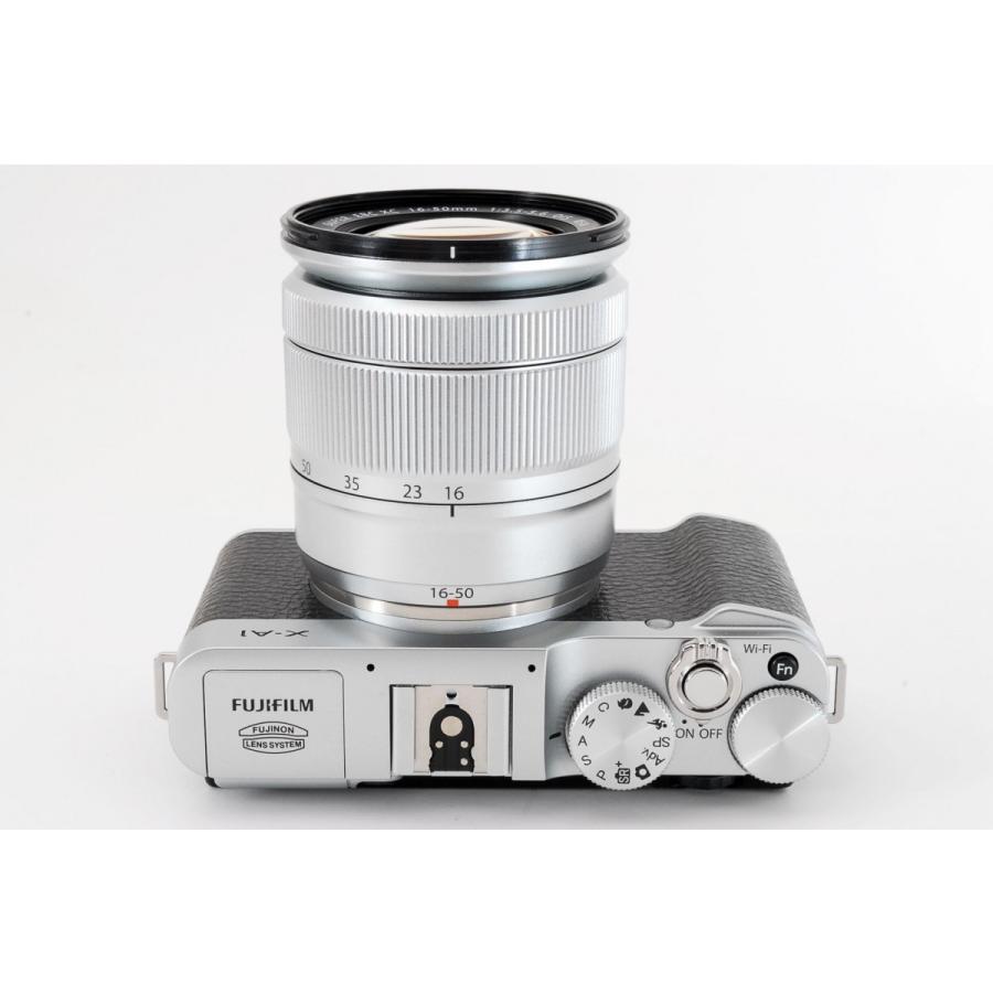 FUJIFILM（フジフイルム） フジフィルム X-A1 レンズキット シルバー
