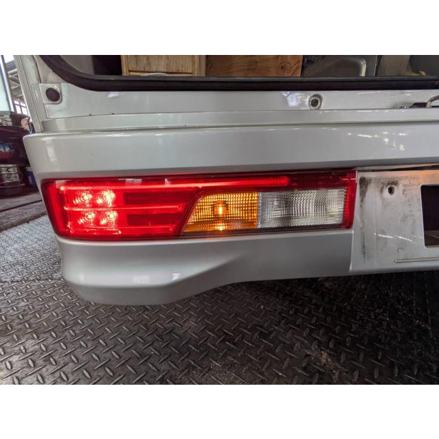 DA17Wエブリィ左中古テールランプ 35670-64P00 エブリイワゴン