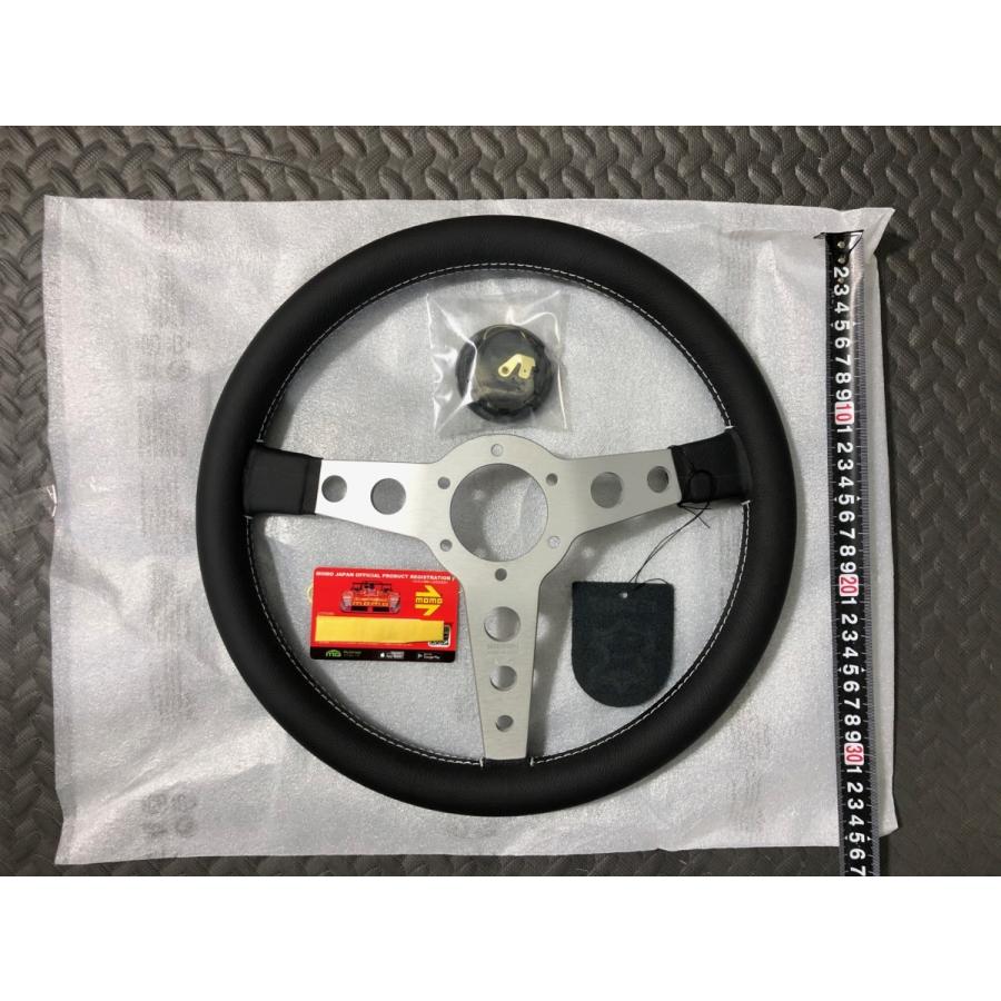 MOMO（モモ） 栃木発 ￥送料一律￥ ステアリング PROTOTIPO SILVER