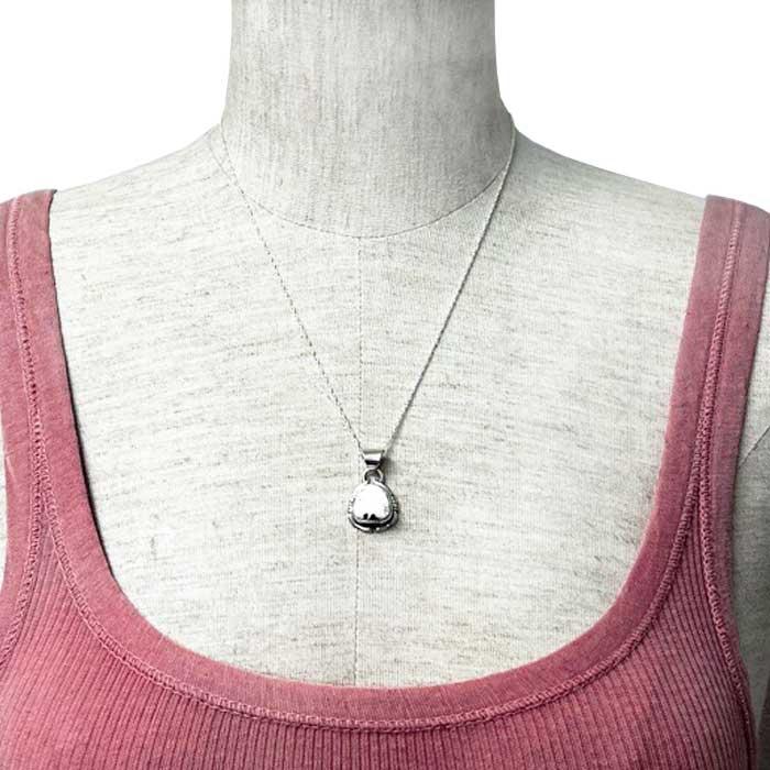 ナバホ族 ホワイトバッファローターコイズ ペンダントトップ