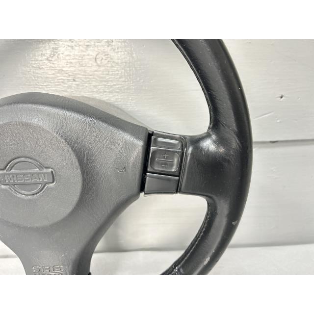 キューブ GH-AZ10 ステアリング／ハンドル 純正 ブラック レザー