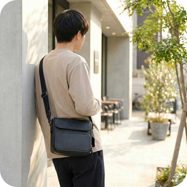 COACH（コーチ） ショルダーバッグ メッセンジャーバッグ メンズ