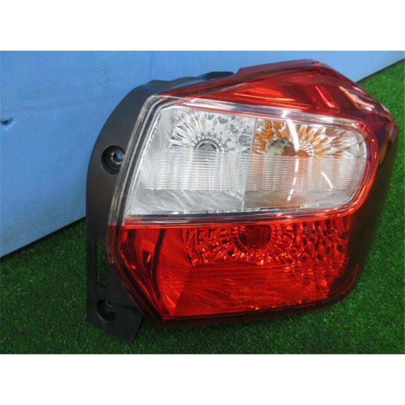 スバル 純正 インプレッサXV 《 GP7 》 右テールランプ P40700