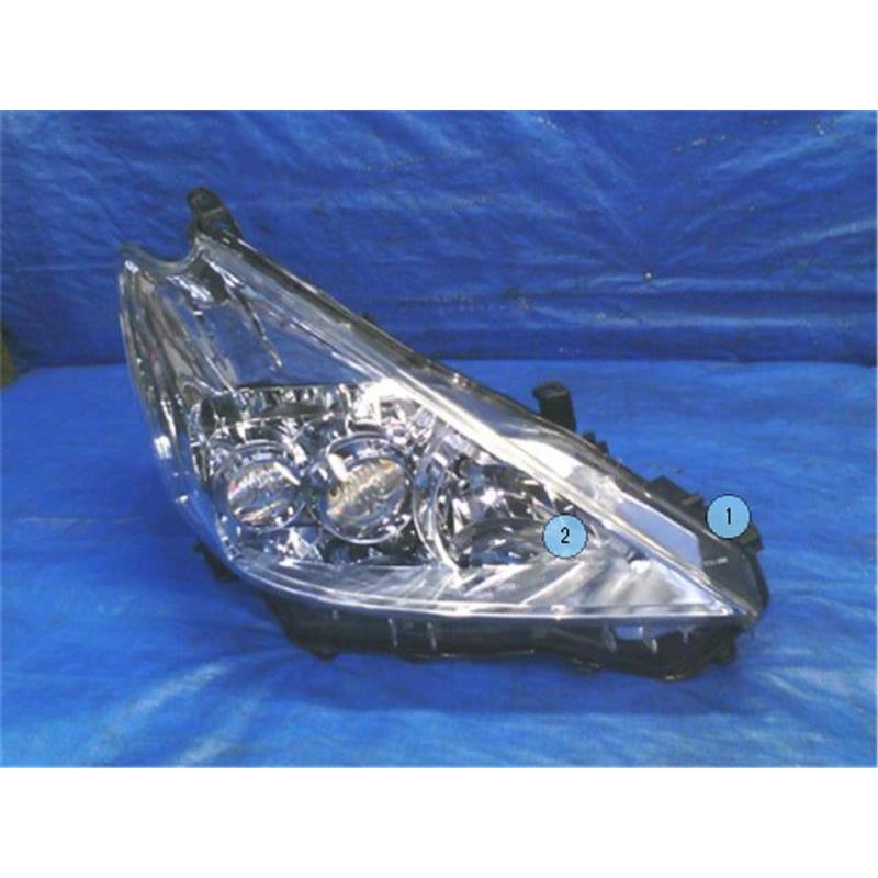 トヨタ 純正 プリウスアルファ 《 ZVW41W 》 右ヘッドライト 81145