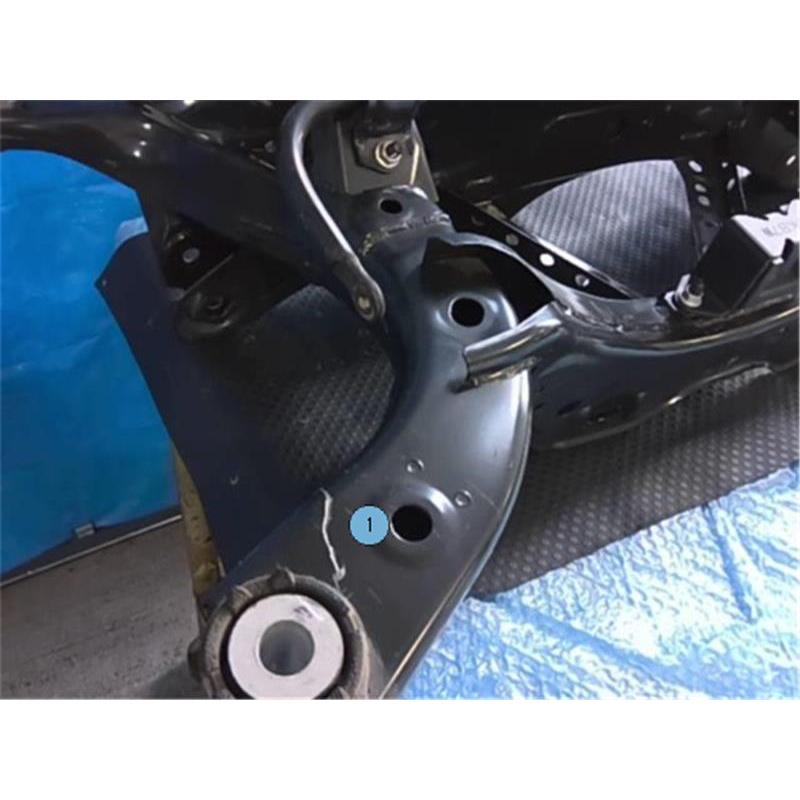 マツダ 純正 CX-8 《 KG2P 》 リアサスペンションクロスメンバ P61400