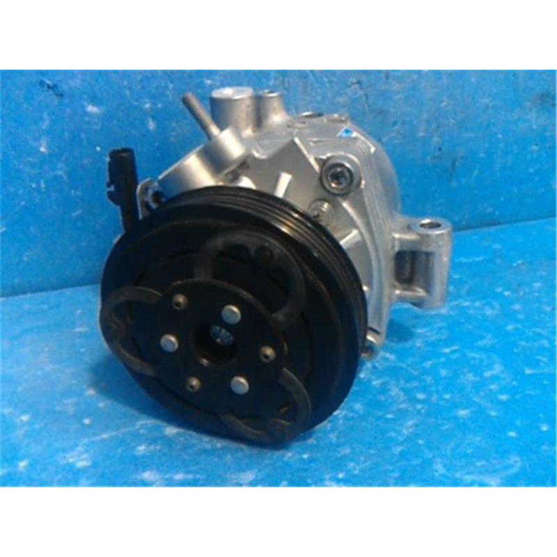 スズキ 純正 ハスラー 《 MR52S 》 エアコンコンプレッサー P61700