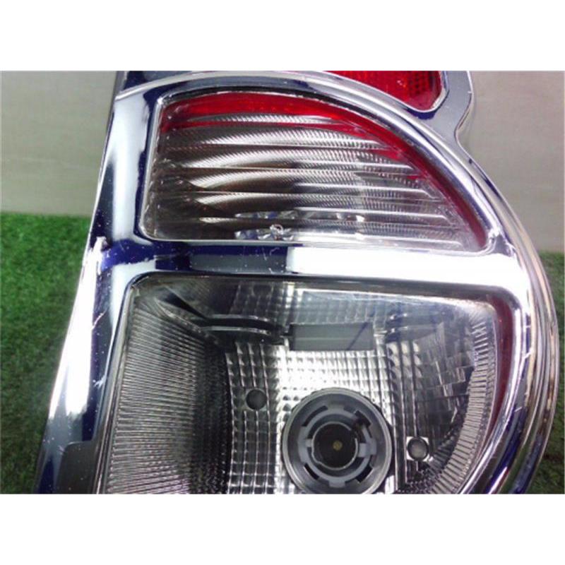 日産 純正 NV200バネット 《 VM20 》 右テールランプ P70400-23001899