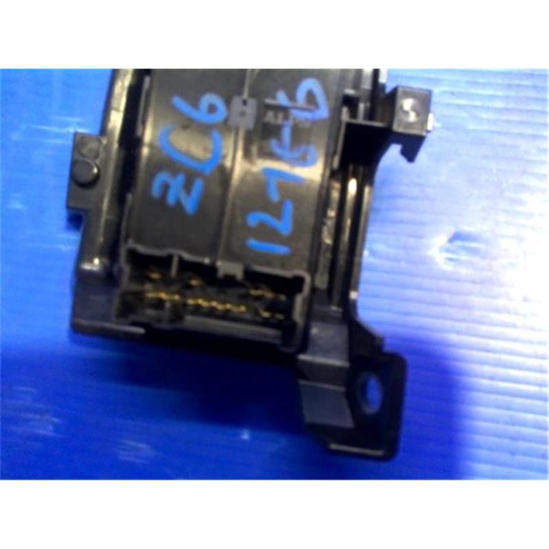 スバル 純正 BRZ 《 ZC6 》 パワーウィンドウスイッチ 83071CA003