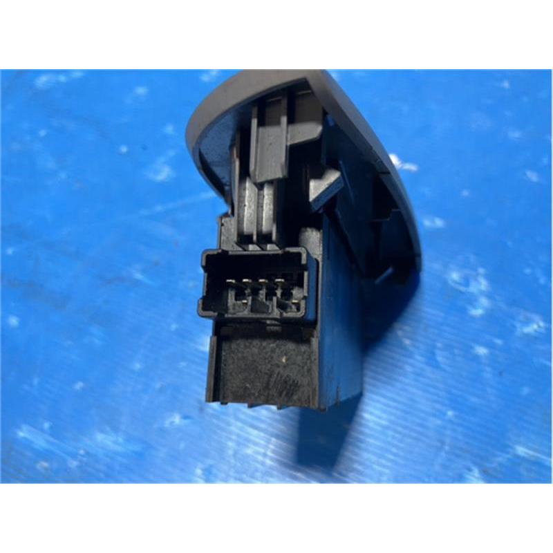 イスズ大型 純正 エルフ 《 NMR85N 》 パワーウィンドウスイッチ