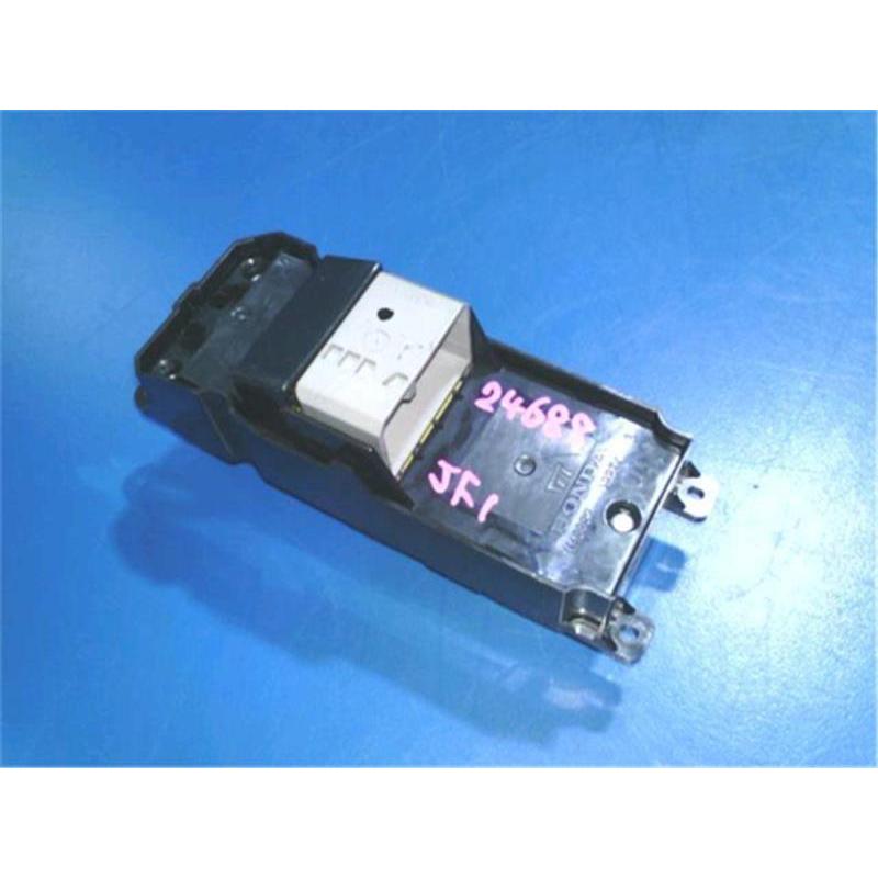 ホンダ 純正 N-BOX 《 JF1 》 パワーウィンドウスイッチ P31501