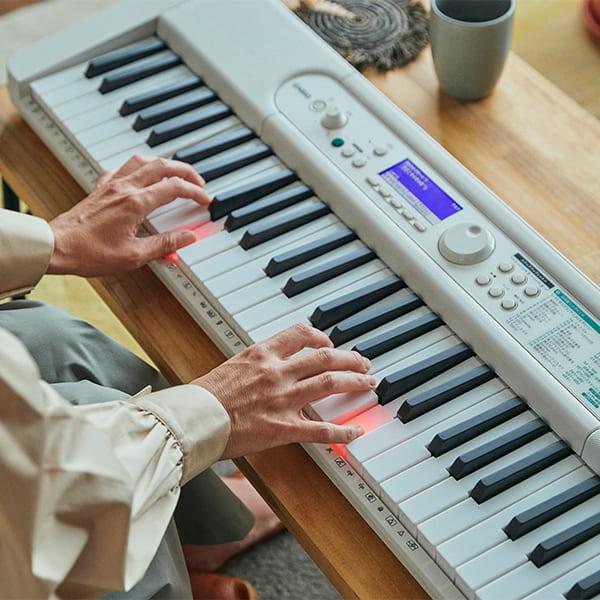 CASIO（カシオ） カシオトーン 光ナビゲーションキーボード LK-530 1台