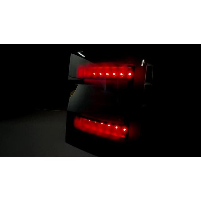 クリアワールド LED テールランプ レッドバー / スモークレンズ