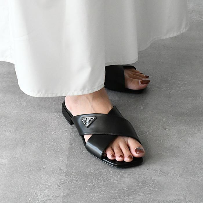 PRADA（プラダ） サンダル トライアングルロゴスライド 1XX659 07I
