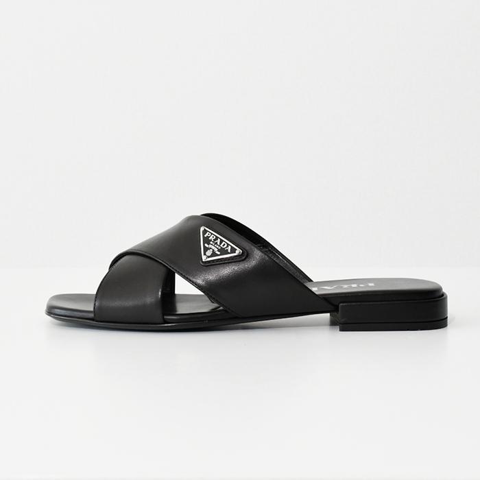 PRADA（プラダ） サンダル トライアングルロゴスライド 1XX659 07I