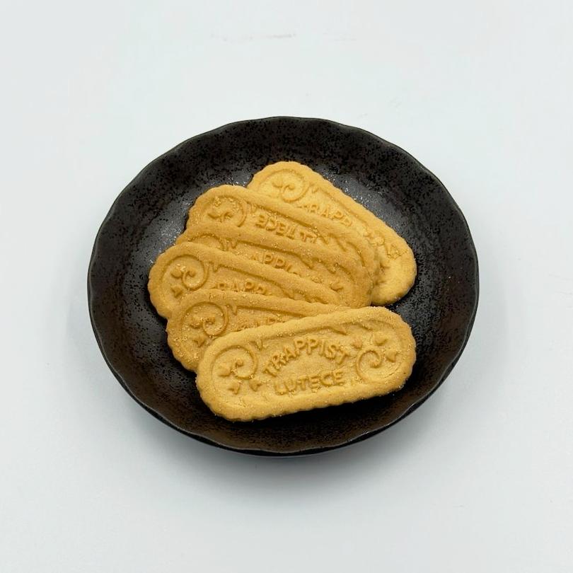 クッキー 0507 クッキー 0507 三日月型貼り箱にクッキー7種類