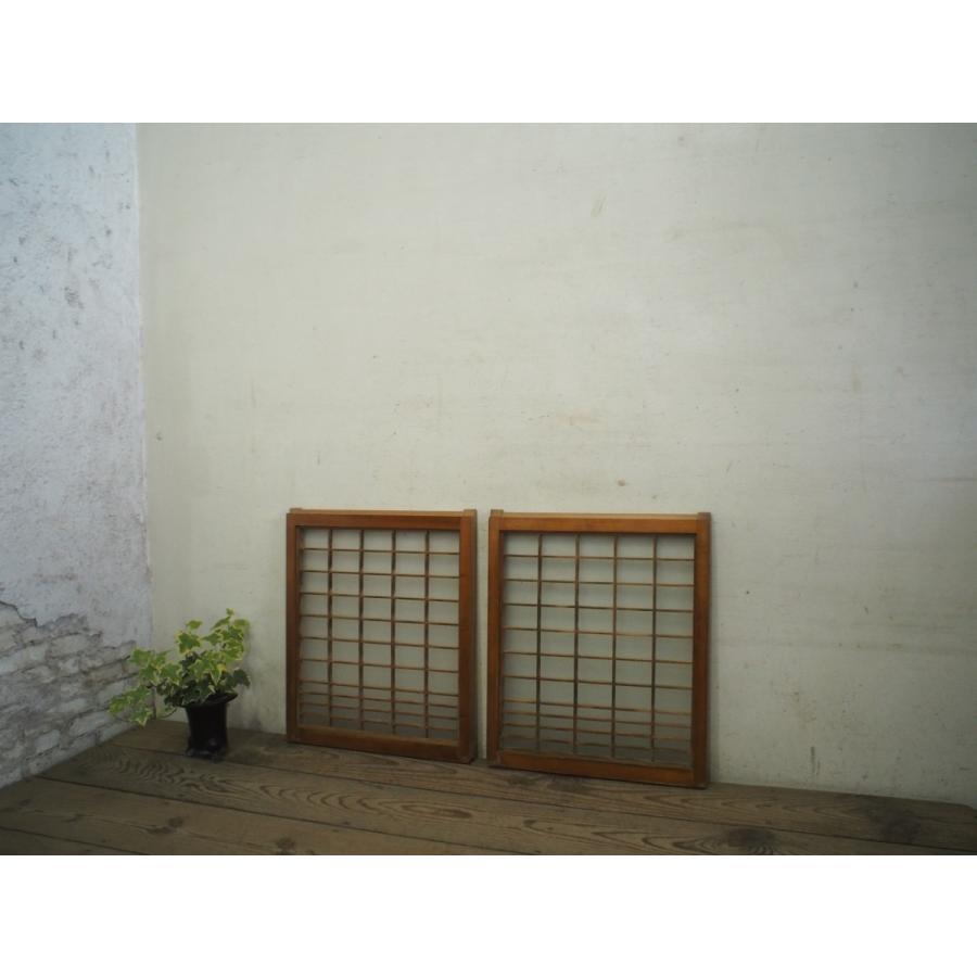 ユD0537◇【H53cm×W44cm】×2枚◇小さいサイズの古い木枠ガラス戸◇古