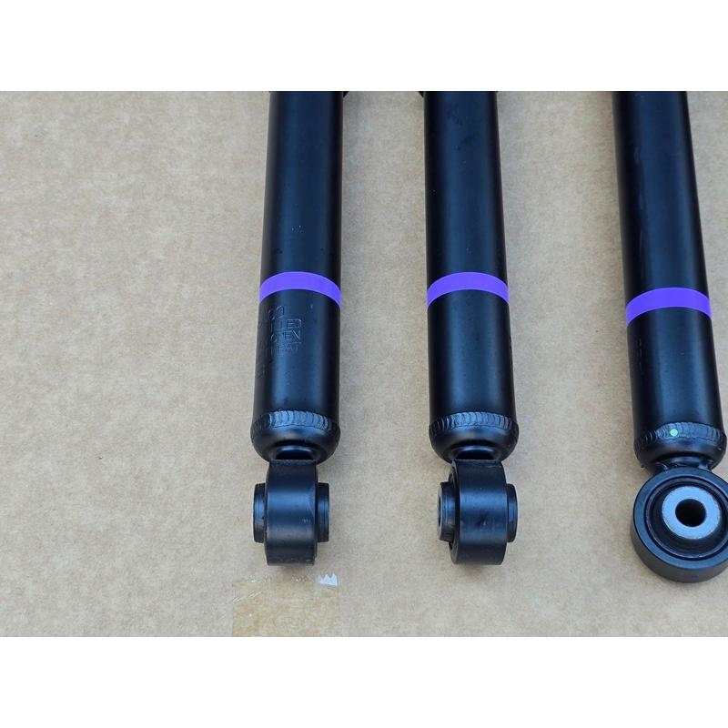 R8年新車外し品 ジムニーシエラJB74 5型用純正アブソーバー1台分