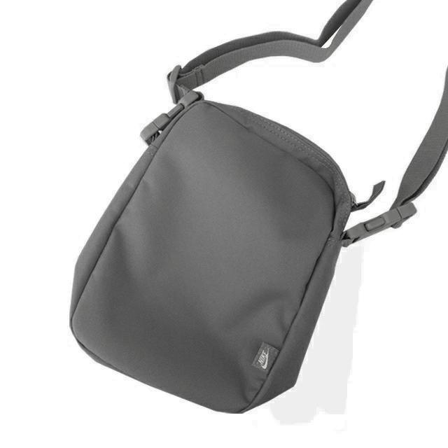 NIKE（ナイキ） ○ネコポス1点まで発送対応 ショルダーバッグ （クロス