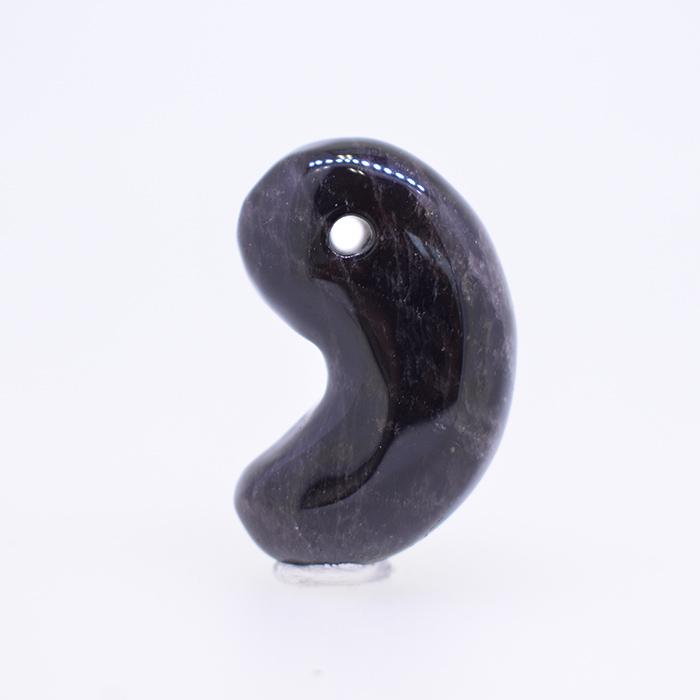 53.山梨 黒平 黒水晶 勾玉 約33mm 山梨県産 黒平水晶 日本銘石