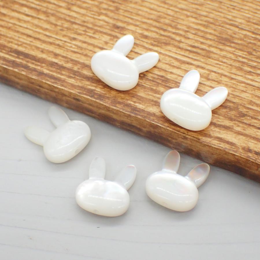 シェルパーツ (80) うさぎフェイス 縦穴 ビーズ 10x12mm ホワイト 1個