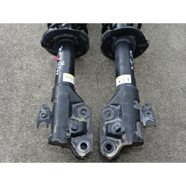 ムーヴ 22年 DBA-L175S フロントストラット リアショックアブソーバー