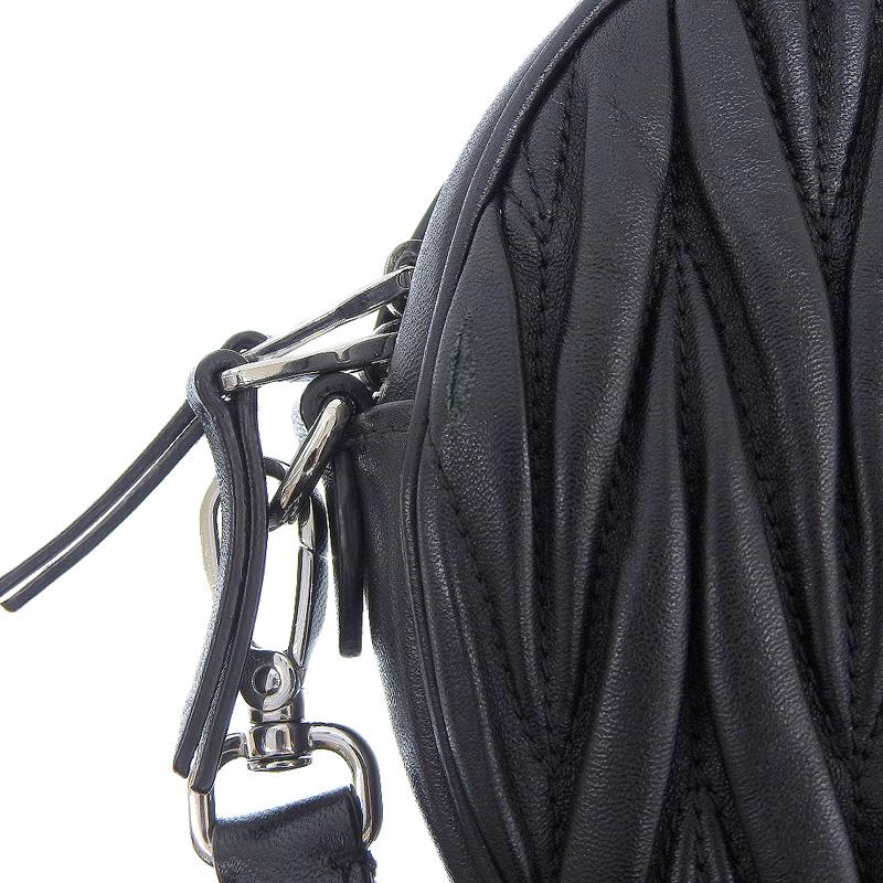 miu miu（ミュウミュウ） マテラッセ 2WAYバッグ ショルダー