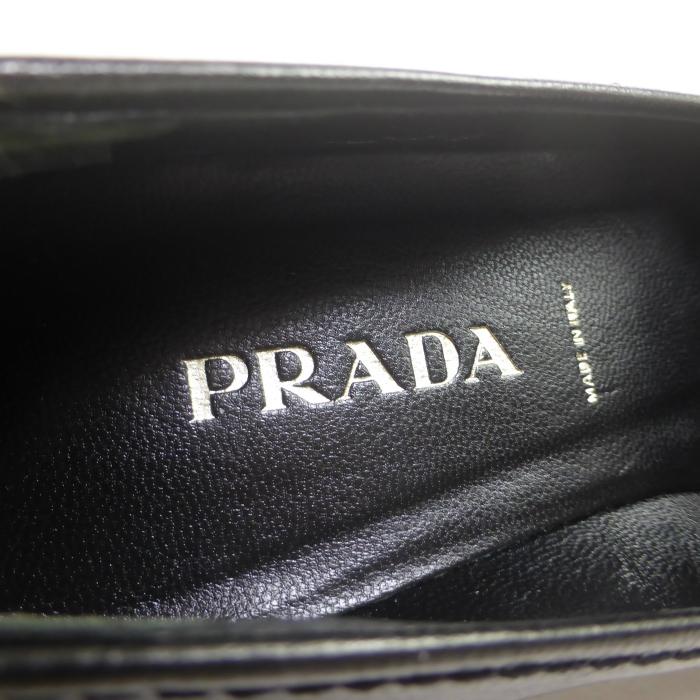 PRADA（プラダ） ヴィンテージ トライアングルロゴ レザー ローファー