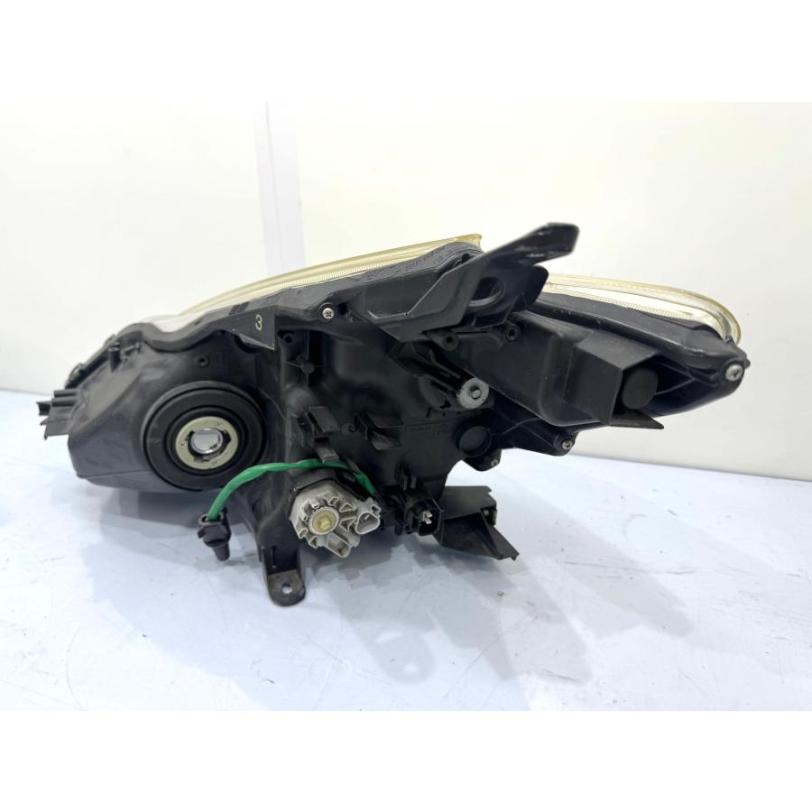 プリウスα ZVW40 前期 純正LEDヘッドライト 右 KOITO 47-42/刻印3