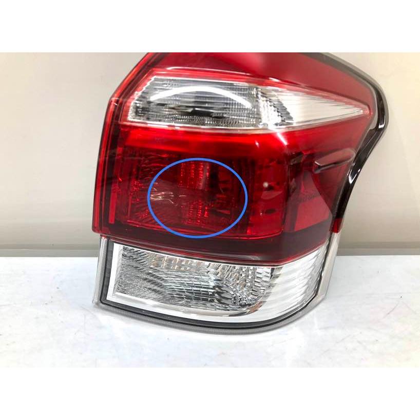 トヨタ カローラフィールダー NRE160G 後期 純正 テールランプ 右