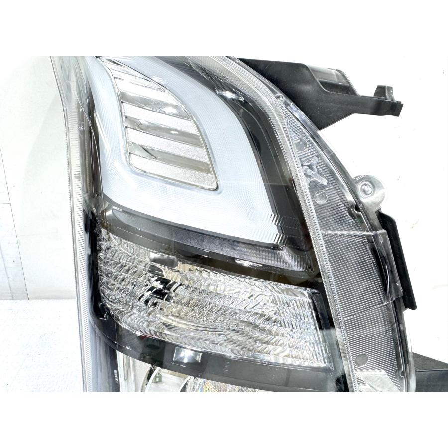 ワゴンRスティングレー MH35S/MH55S 純正LEDヘッドライト 右 KOITO 100