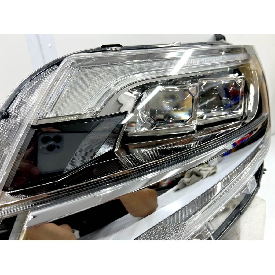 エスクァイア ZRR80 後期 純正LEDヘッドライト 左 ICHIKOH28-244 刻印H