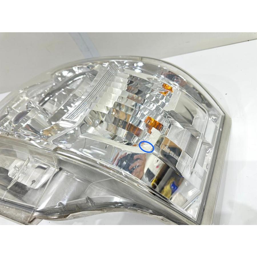 200系 ハイエース 4型〜 純正LEDヘッドライト 左 KOITO26-137/刻印83