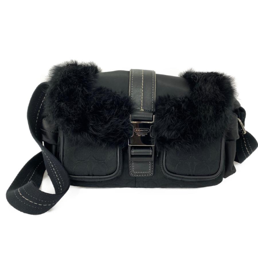 COACH（コーチ） シグネチャー・ファー ショルダーバッグ/3589