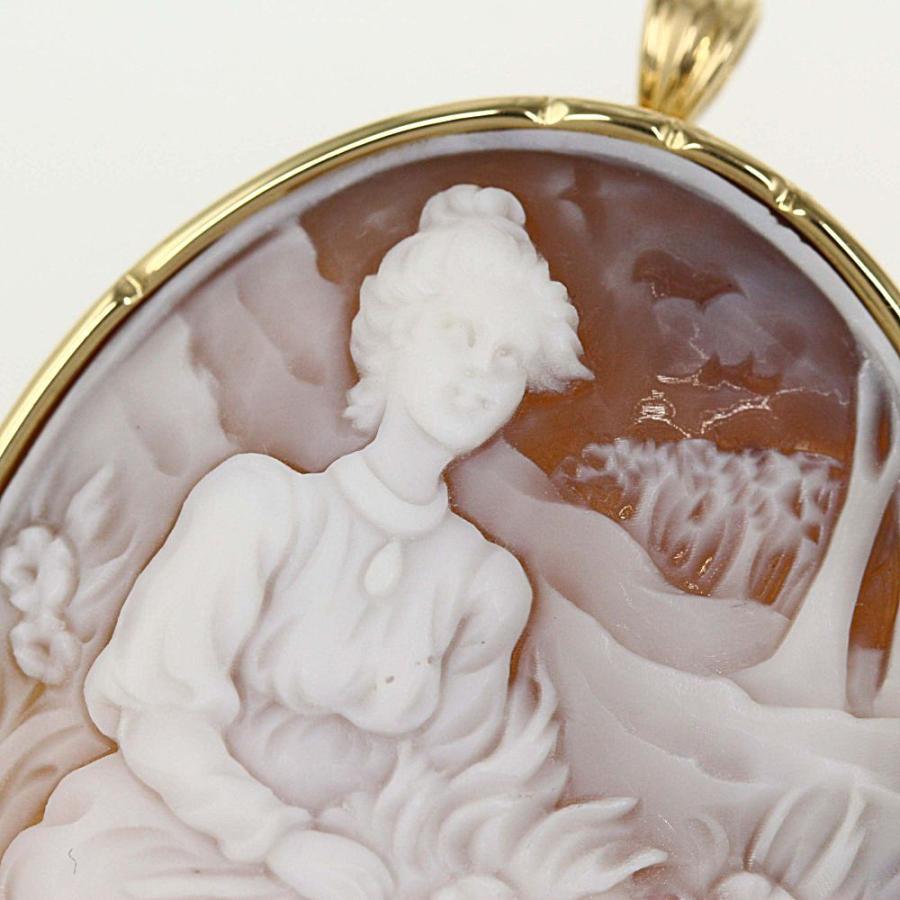 シェルカメオ Balzano/バルザーノ 花を持つ女性 ブローチ ペンダント